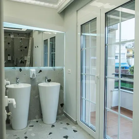 Hostel 7even Boutique Tirana