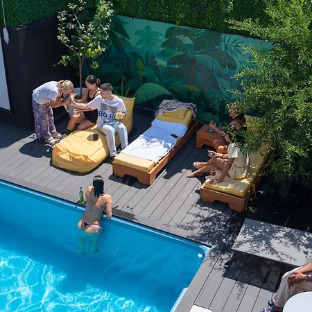 Auberge de jeunesse 7even Boutique