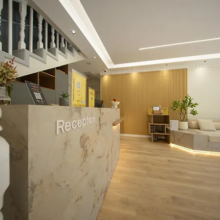 Auberge de jeunesse 7even Boutique Tirana